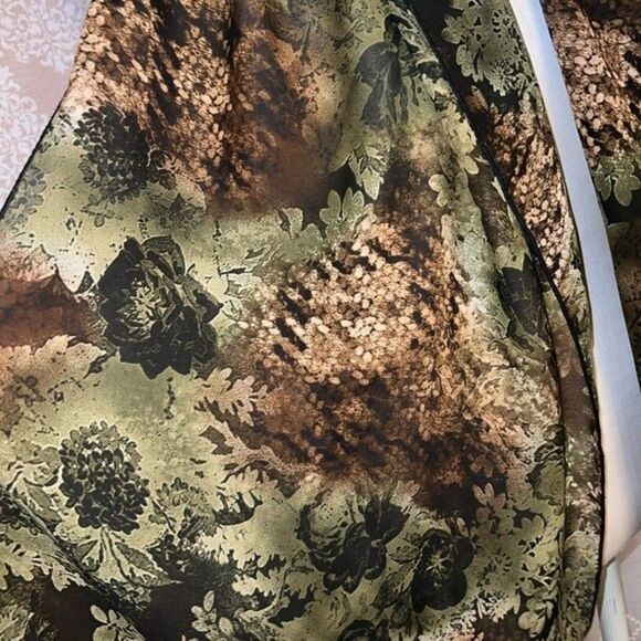 Scarf - Picture 2 of 3